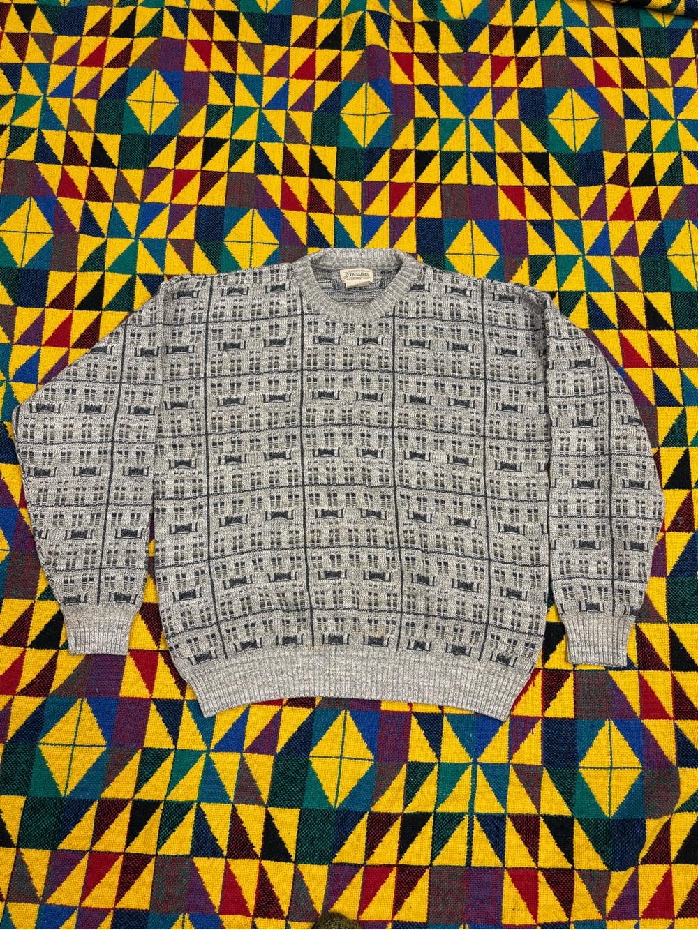 VINTAGE St. John's Bay Sweater Mens L Gray BOX #8